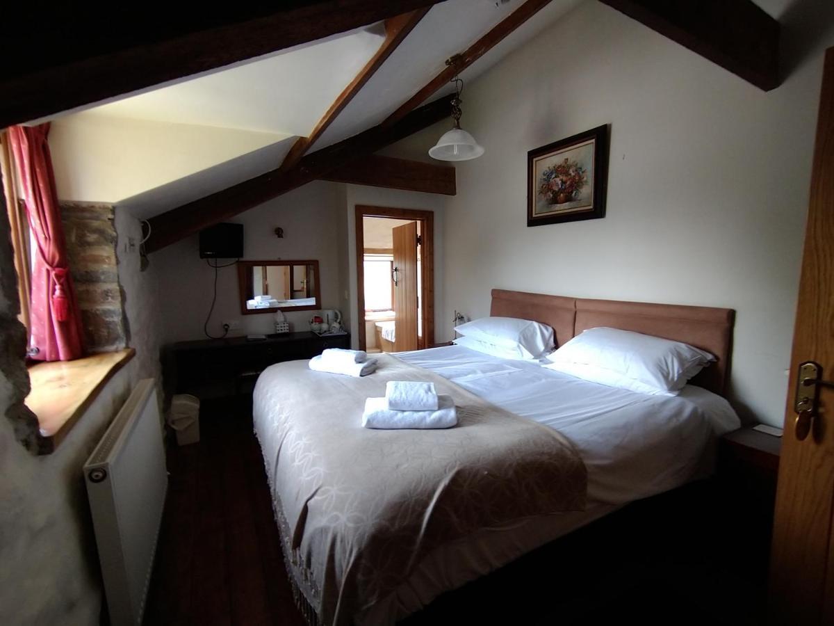 The Barn B&B Port Talbot Buitenkant foto