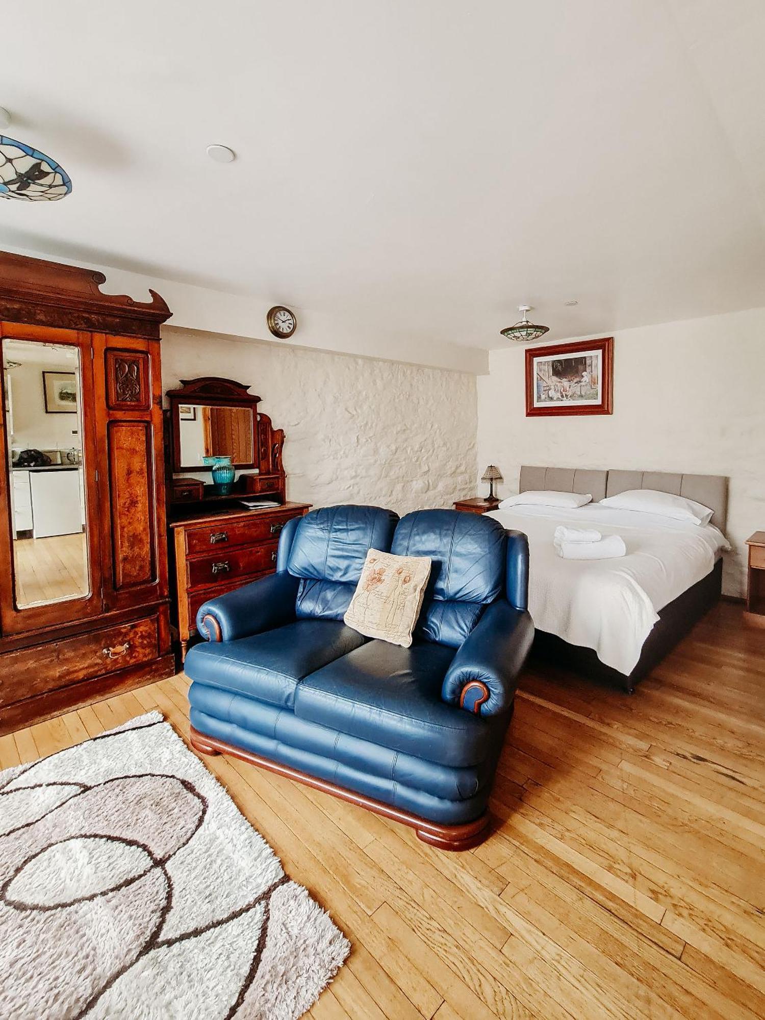 The Barn B&B Port Talbot Buitenkant foto